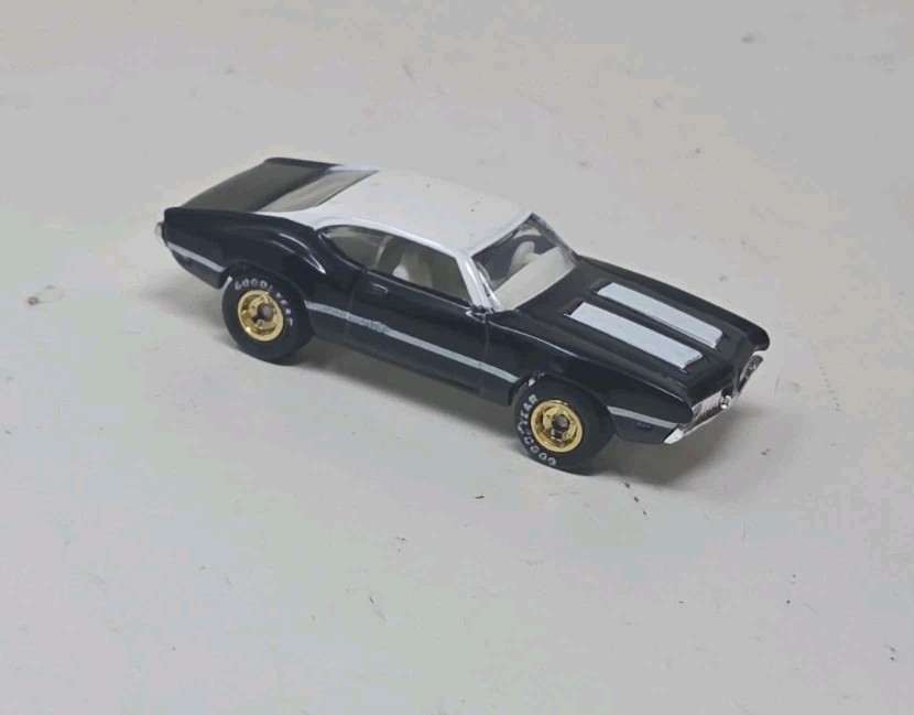 Hot Wheels OLDS 442 W30 – 1996 60s Muscle Car Collection EXCLUSIVE! Real Riders!