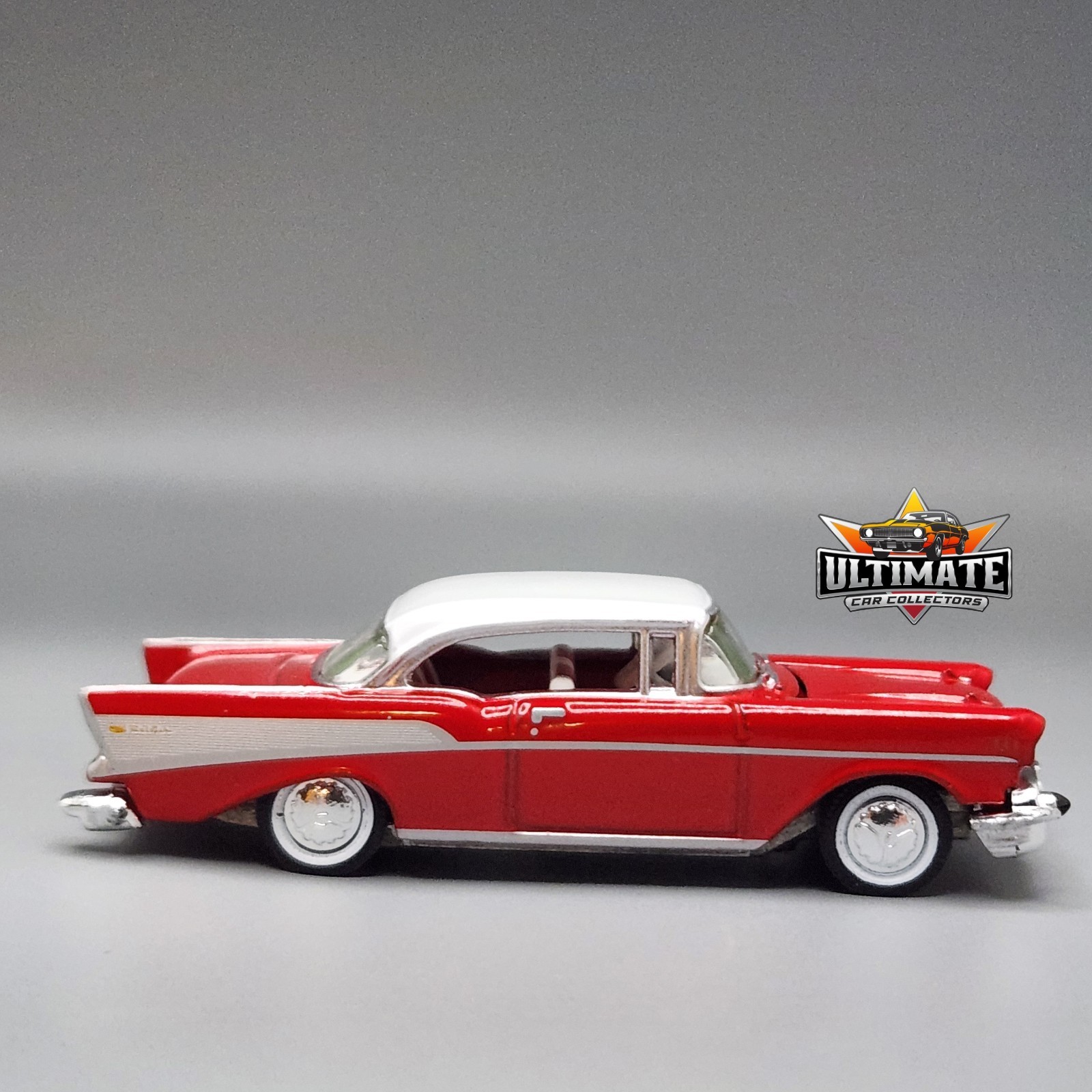 1957 57 Chevrolet Bel Air Collectible 1/64 Scale Diecast Model Collector Car