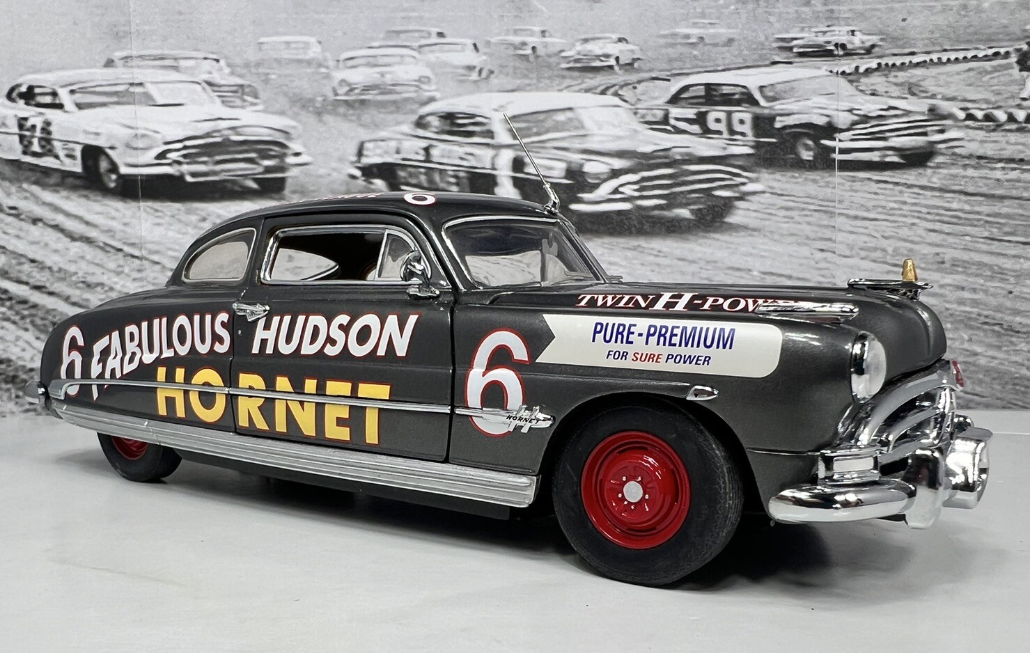 Franklin Mint 1951 Hudson Hornet Coupe #6 Stock Car Gray 1:24 – RARE Papers