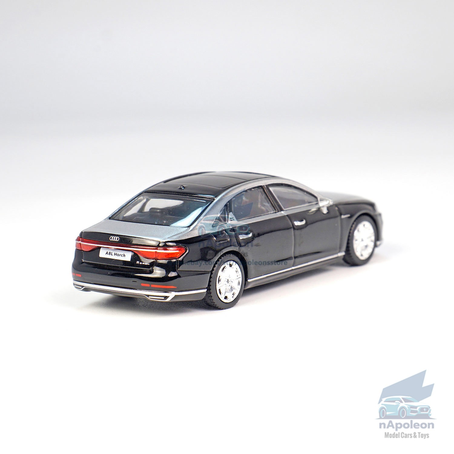 1:64 Audi A8L Horch 2021 Two-Tone Diecast Model Car Kids Gift Collection Display