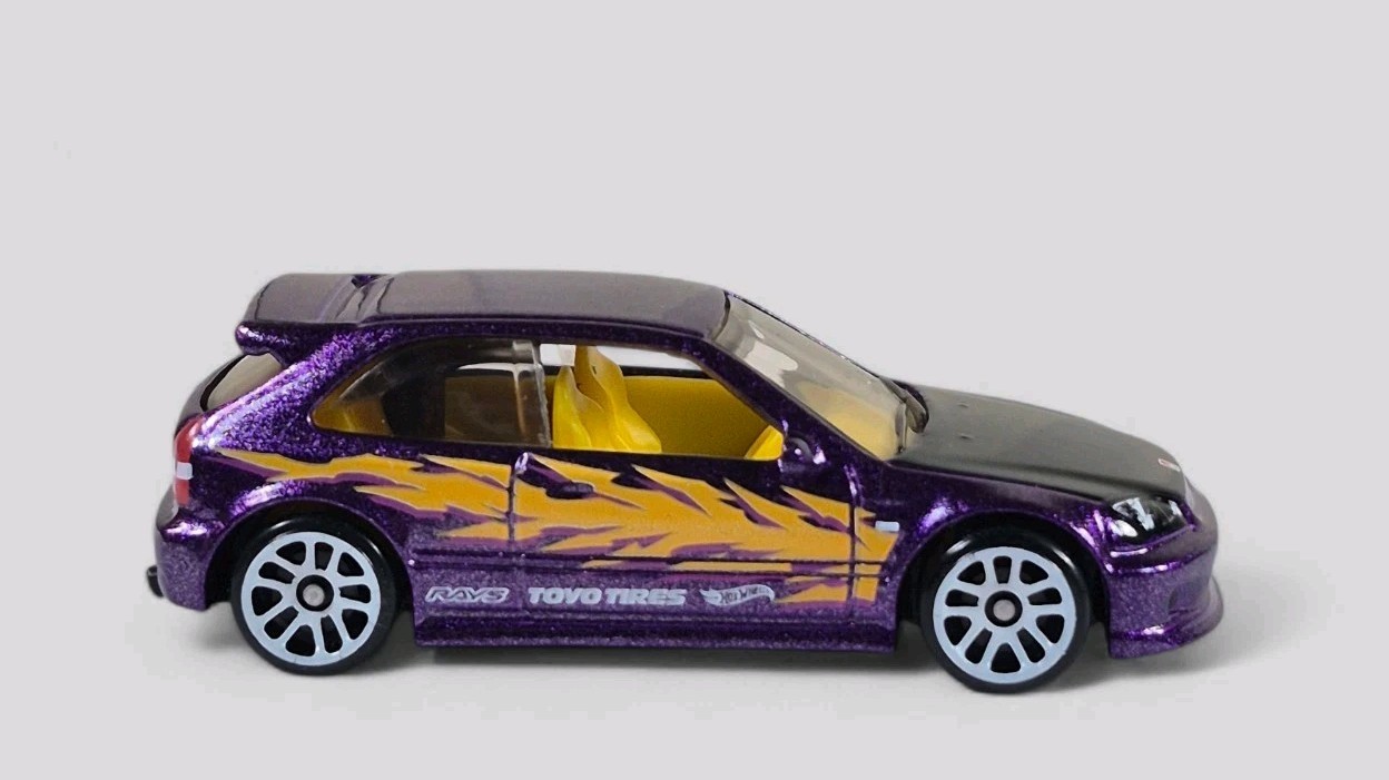 1999 HONDA CIVIC TYPE R Diorama Collectible DieCast Model Car 1:64 Purple LOOSE