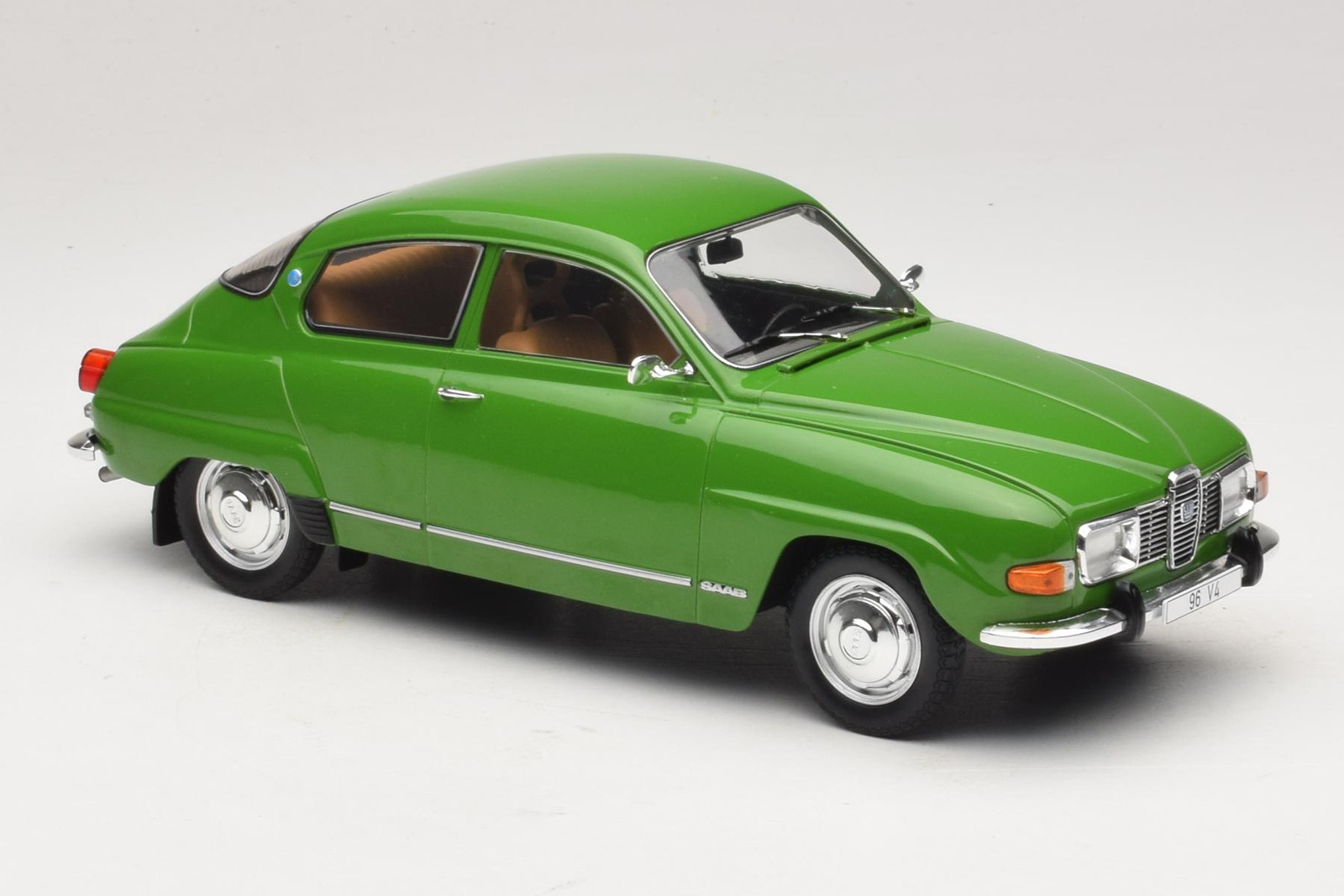 Saab 96 V4 Green 1:18 MCG | MCG18655