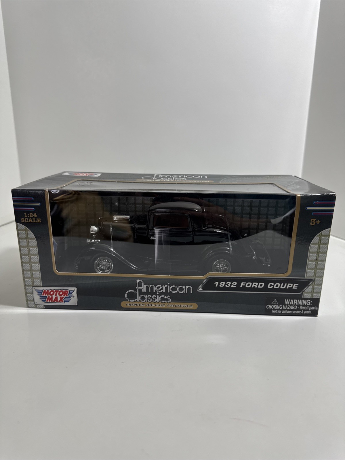 1932 Ford Coupe American Classics Diecast Motor Max 1:24 Scale New In Box (TK)