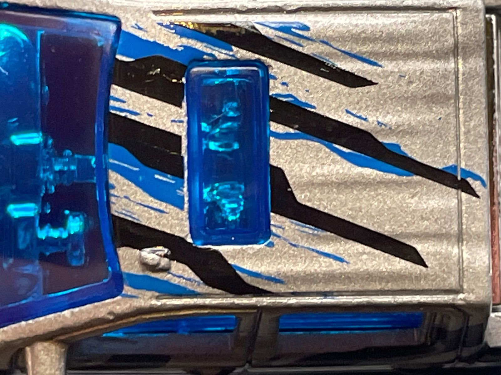 HOT WHEELS ’19 CHEVY SILVERADO TRAIL BOSS LT SILVER KMART EXCLUSIVE COLOR LOOSE