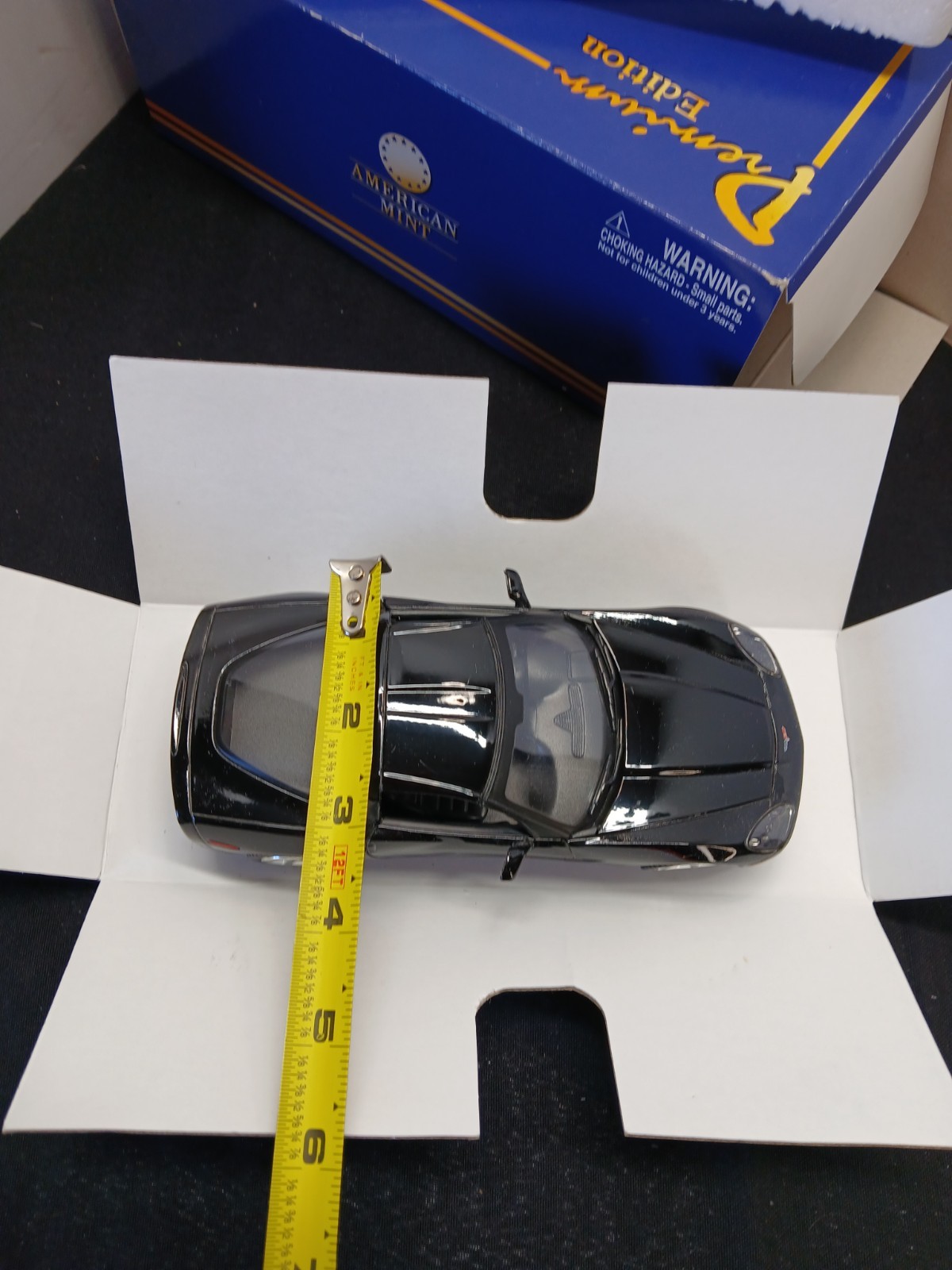 American Mint 1:24 Diecast – 2005 Chevrolet Corvette C6 in box