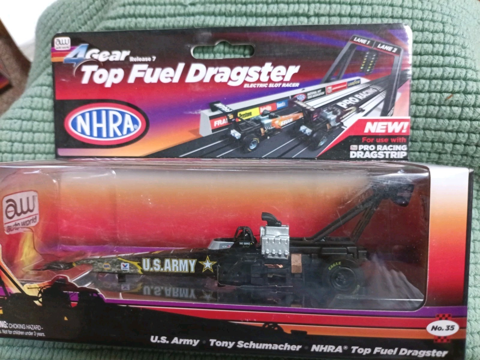 Auto World 35 1:87 Scale U.S. Army Tony Shumacher NHRA 4Gear Top Fuel Dragster