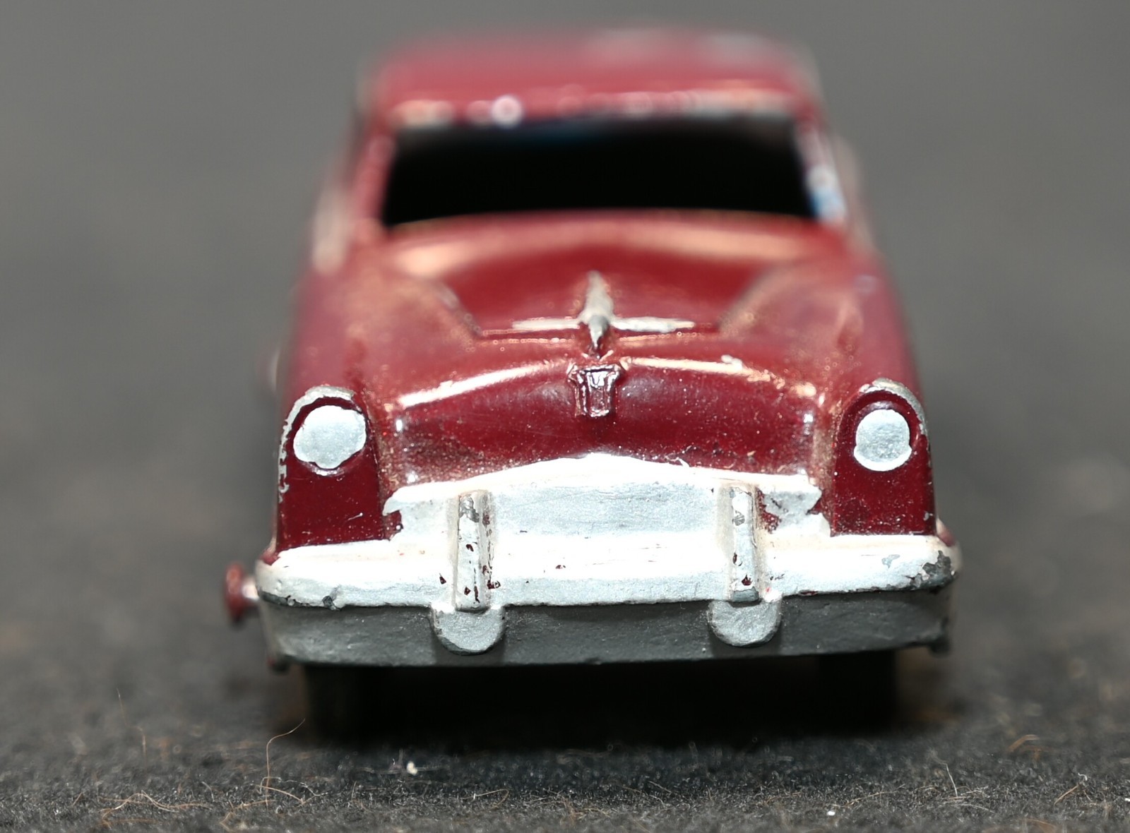 Vintage Tootsietoy 1951 Kaiser Frazer 4 Door Sedan 4.25″ Diecast Metal Maroon US