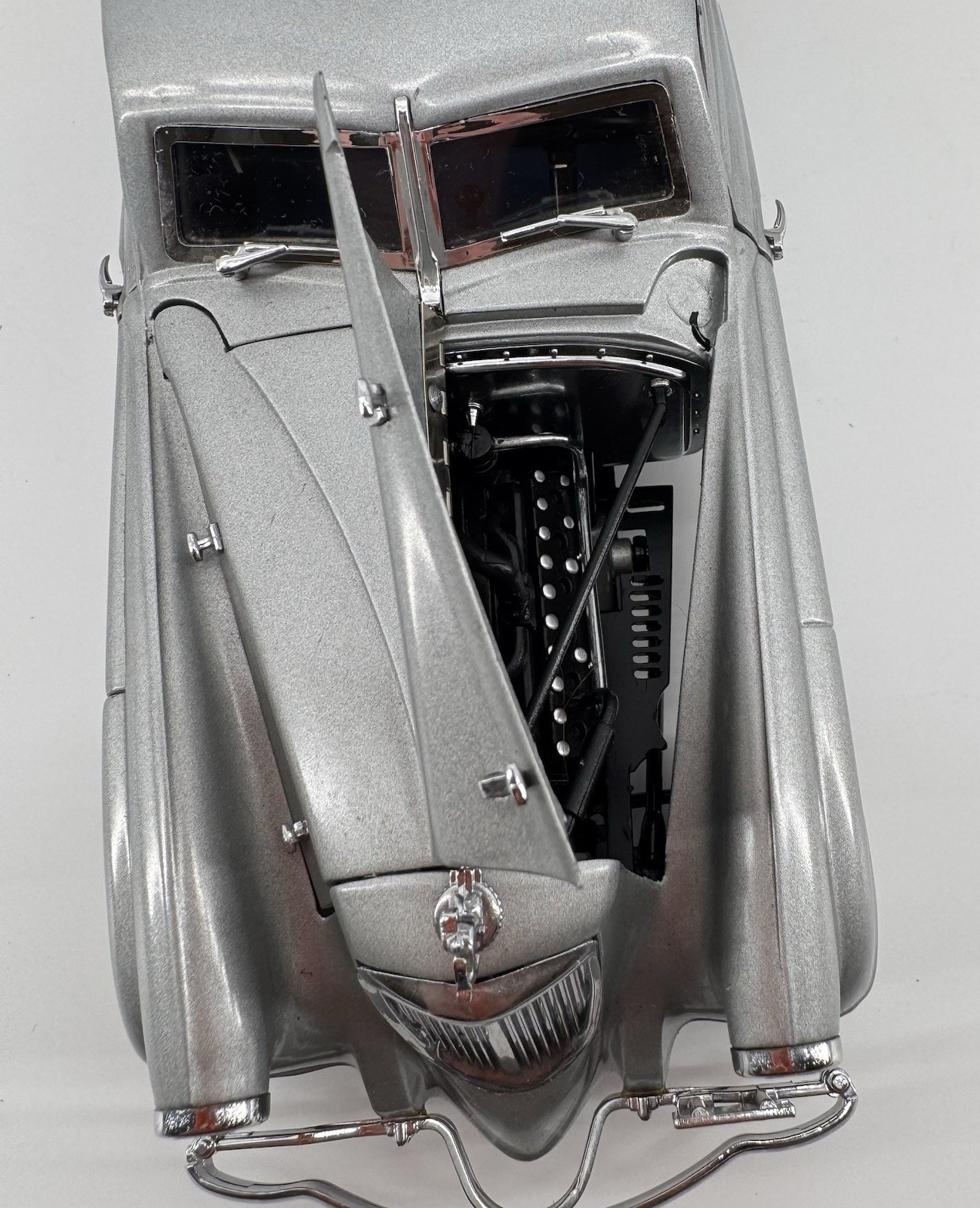 Danbury Mint 1933 Pierce Silver Arrow 1:24 Scale Diecast Metal Luxury Model Car