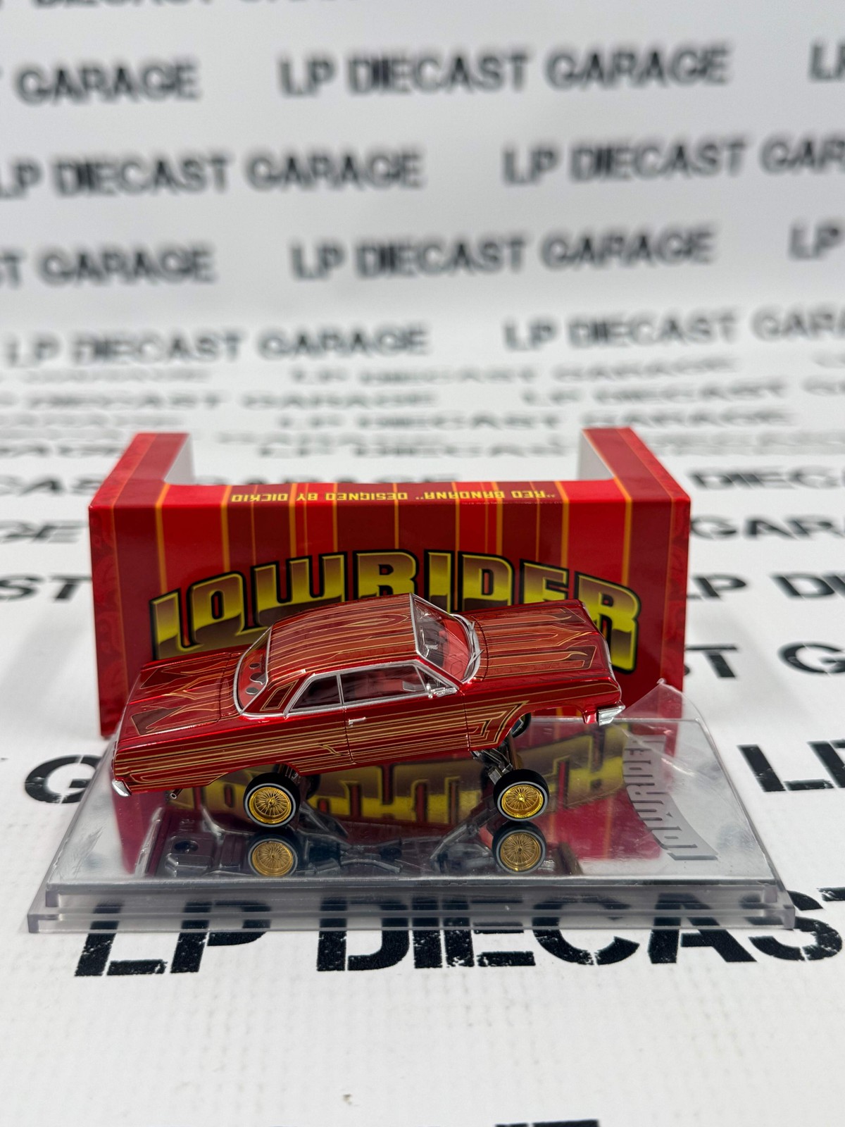 97M Custom Lowriders 1964 Chevrolet Impala Red Bandana 1:64 Diecast Adjustable S