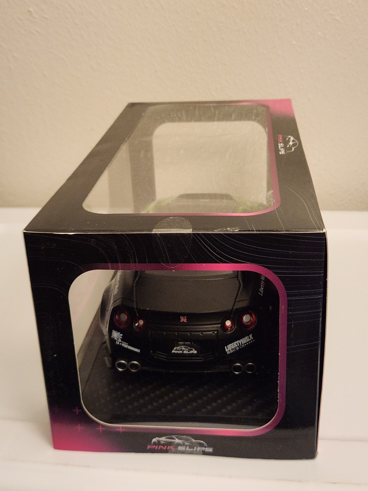 Jada Pink Slips Nissan GT-R (R35) With Liberty Walk Body Kit 1/18 Scale JDM 2024