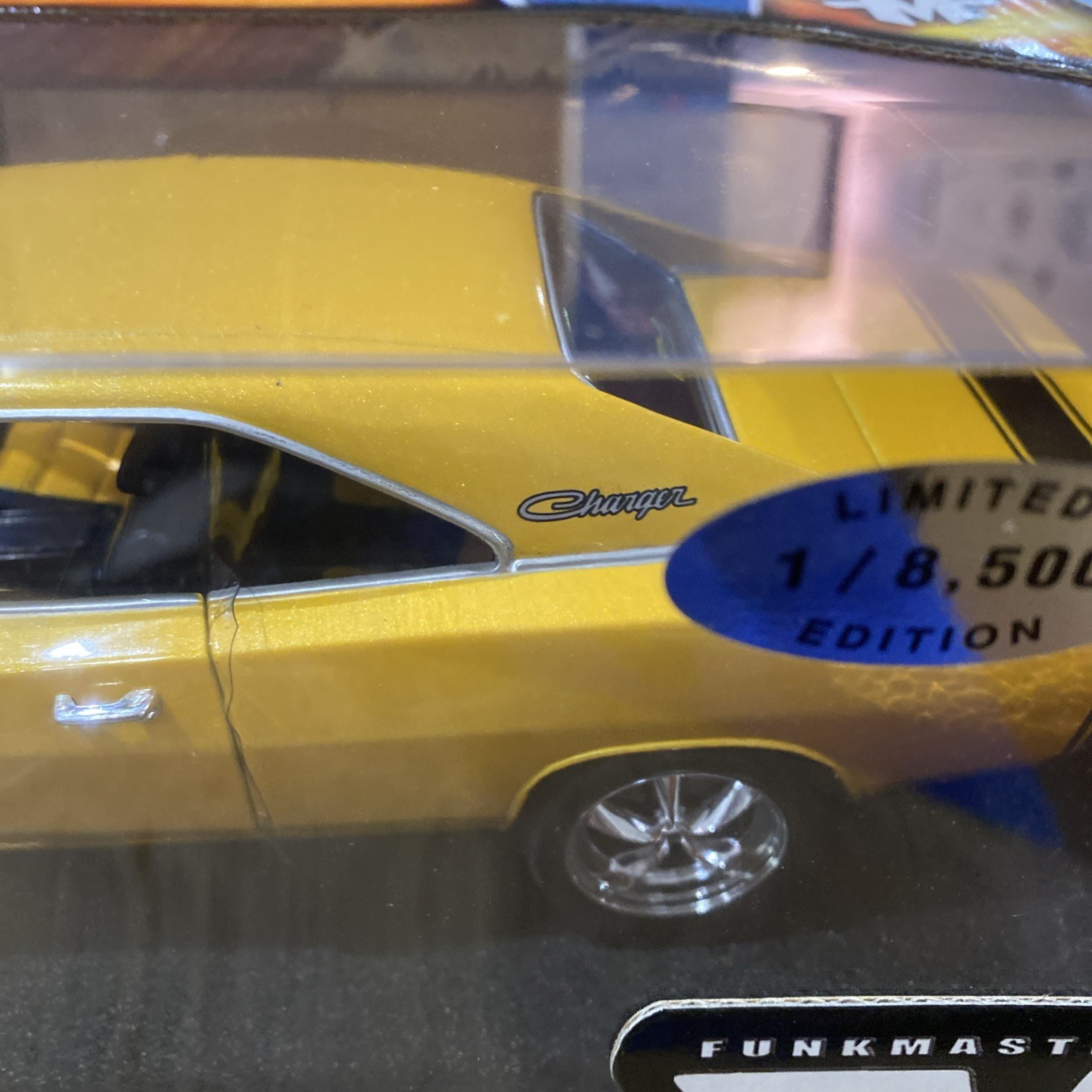 1/18 Hot Wheels 1969 Dodge Charger Team Baurtwell Whips Funkmaster Flex NIB