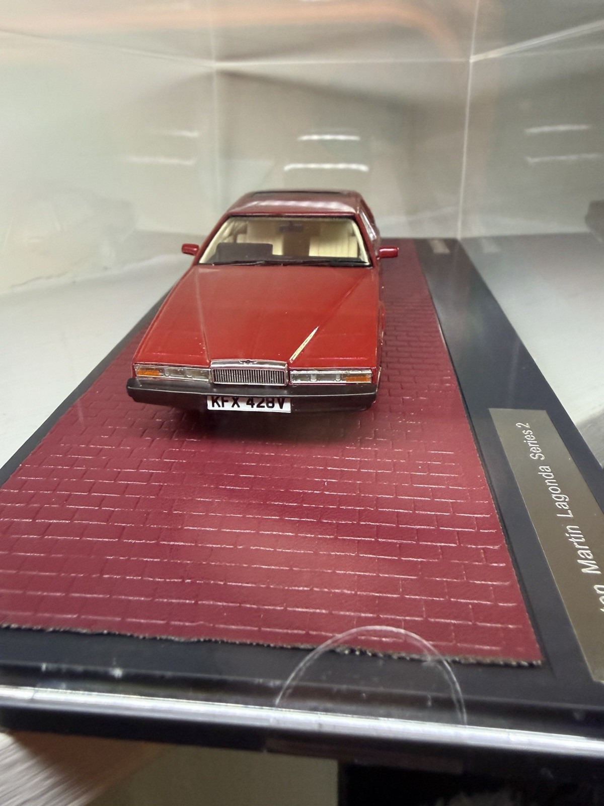 Matrix 1:43 Aston Martin Lagonda Series I (1974–75) Deep Metallic Red