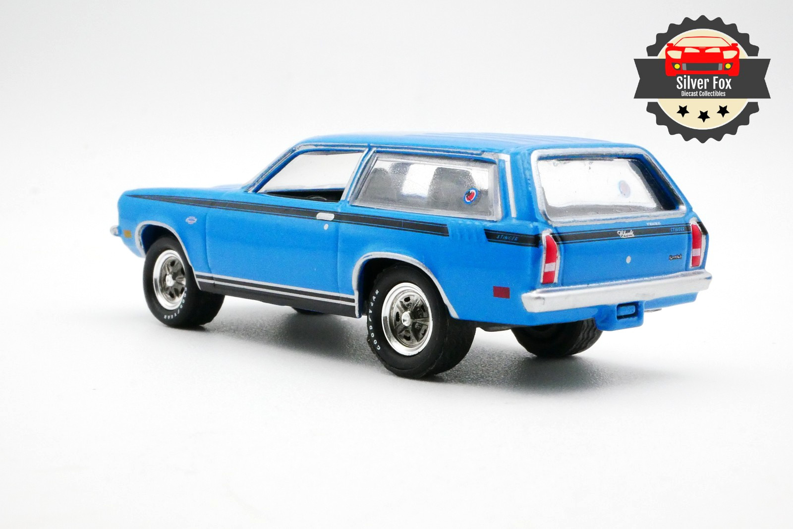 1972 CHEVROLET VEGA STATION WAGON BLUE 1/64 SCALE DIECAST COLLECTOR MODEL CAR