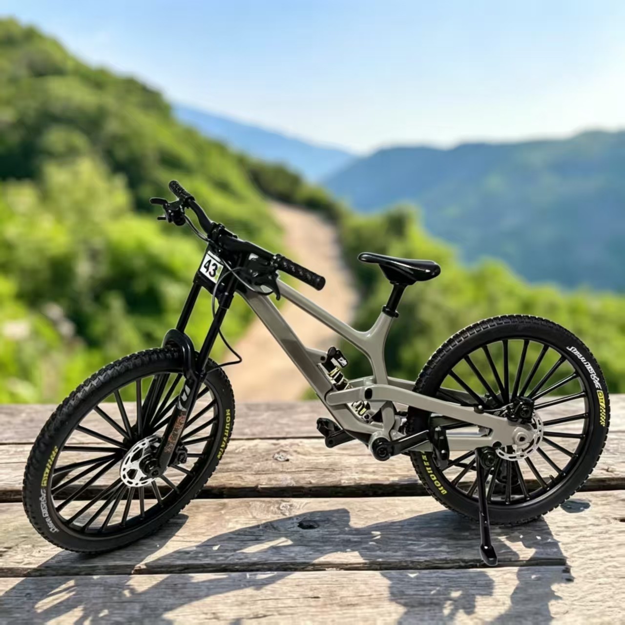 Metal Mountain Bike Model Desktop Mini Alloy Classic Bicycle Toy Die-Cast Finger