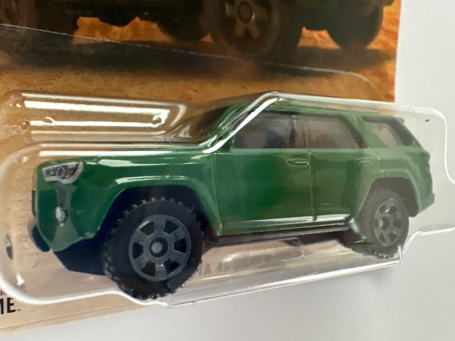 Matchbox TOYOTA 4Runner GREEN sealed / unused approximately 1:64-scale 3-inches