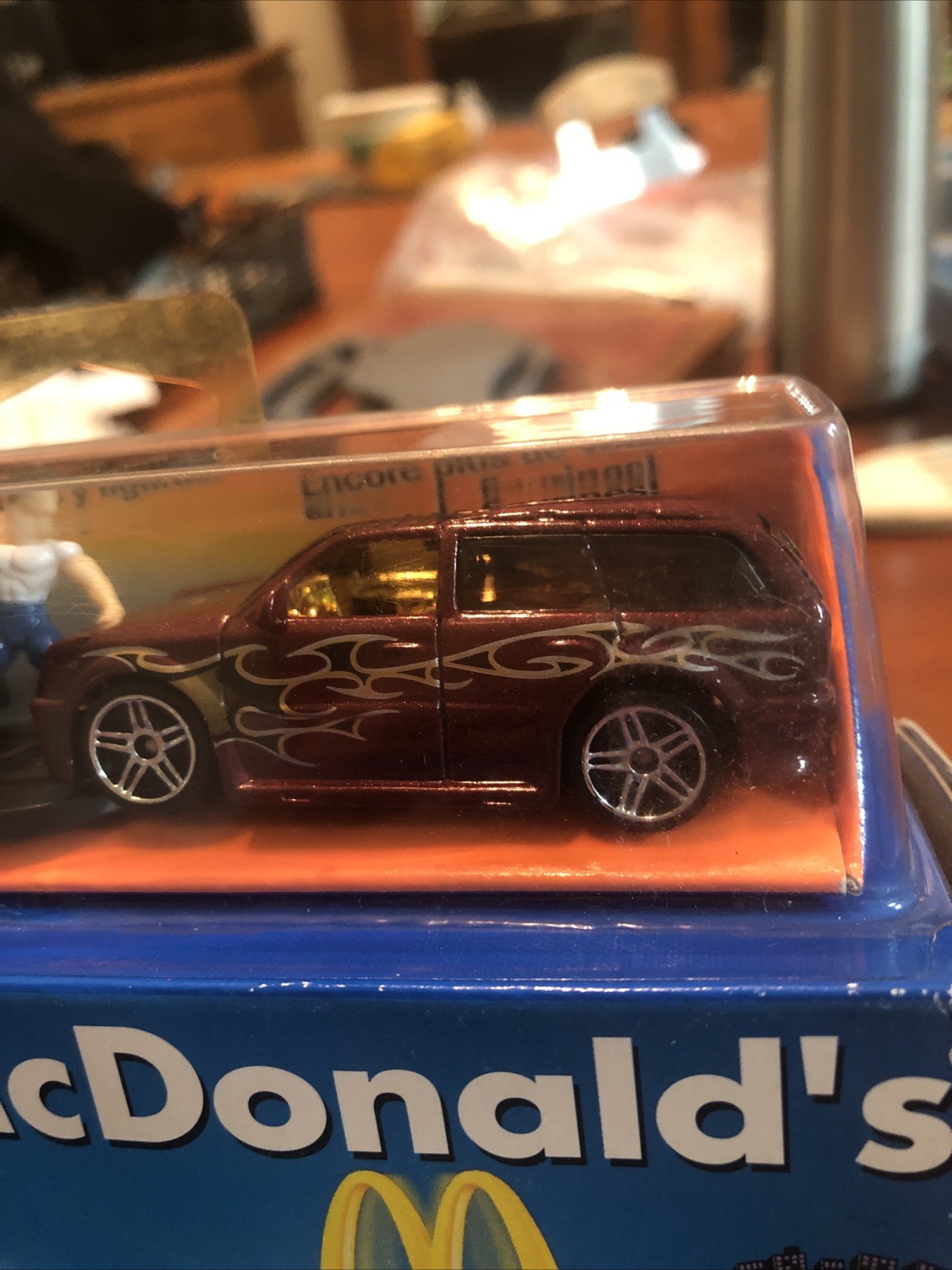 Hot Wheels McDonald’s Drive-Thru Sto & Go Playset VW Volkswagen Beetle Boom Box