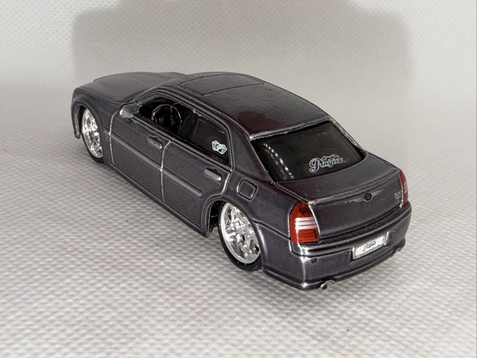 Maisto Playerz 1/64 2005 Chrysler 300C Hemi