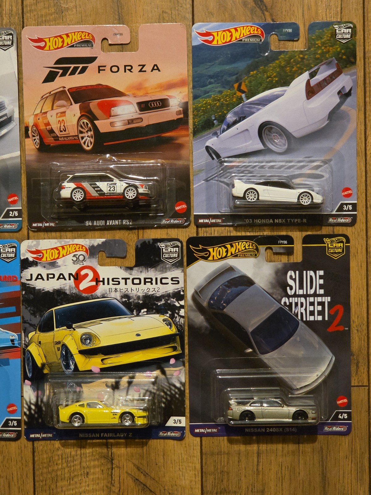 8 Hot Wheels Premium Porsche, Nissan, Toyota, Honda, BMW. Mitsubishi, Audi
