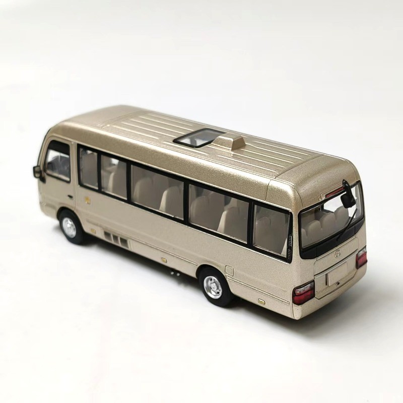 1:64 Coaster 2013 Minibus Die Cast Alloy Model Car Toyoace Hiace Collection New