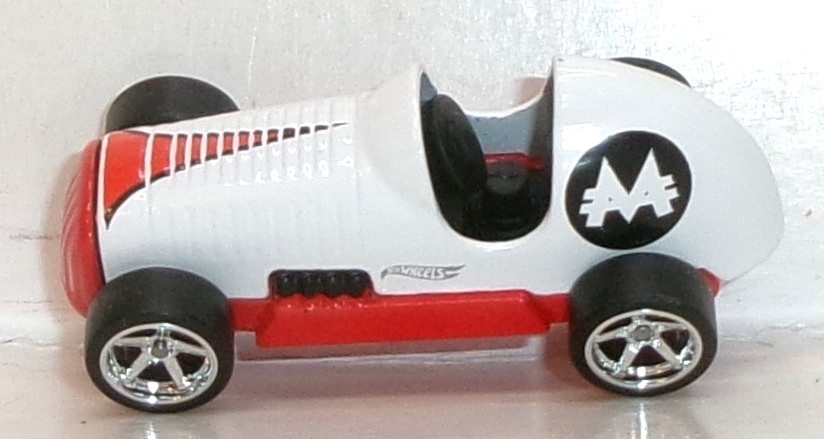 LOOSE 2026 HOT WHEELS 1:64 WHITE PASS ‘N GO WHEEL SWAP REAL RIDERS