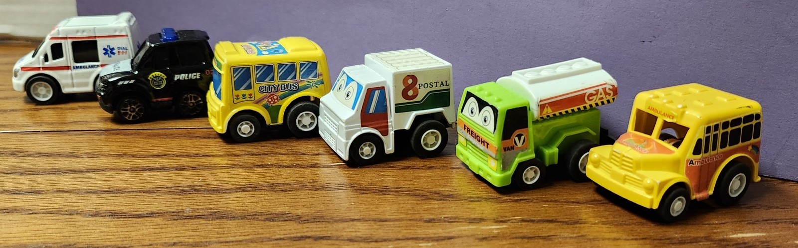 Huge Lot of 40+ Toy Cars Diecast Mixed Brands Hot Wheels Matchbox Kintoy Kinsmar