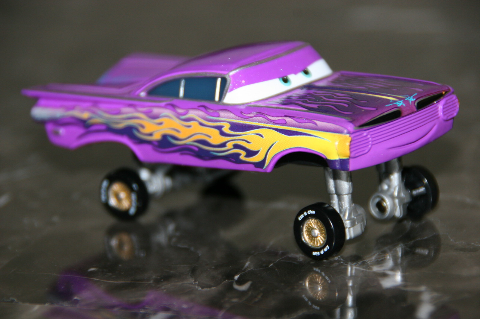 DISNEY PIXAR CARS “HYDRAULIC RAMONE”, NEW IN PACKAGE, SHIP WORLD WIDE