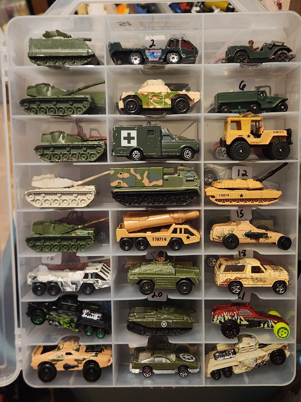hot wheels MILITARY loose you pick(case #51)army tanks trucks humvee unimog