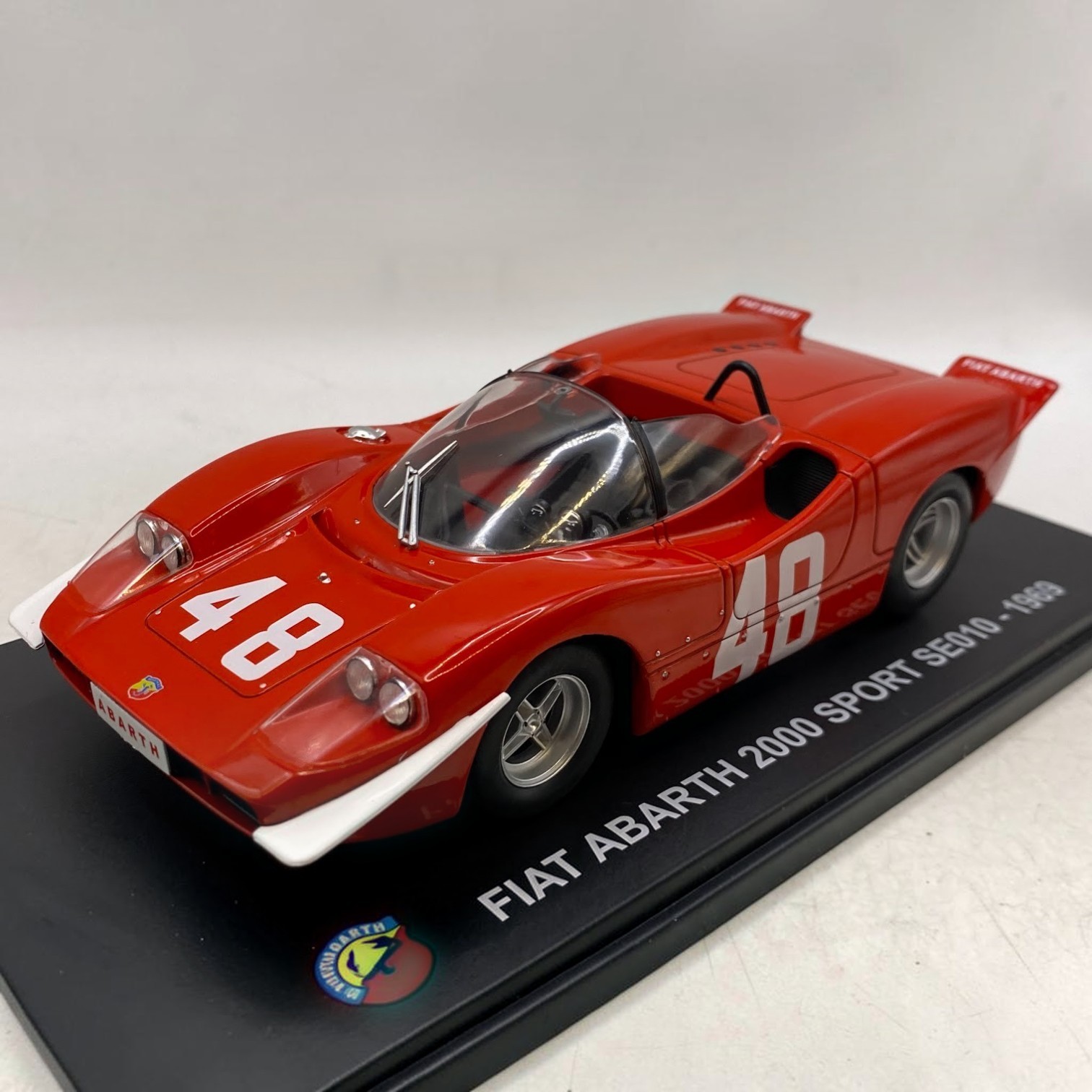 1:24 Fiat Abarth 2000 Sport SE010 1969 Ixo Hachette Diecast modelcar