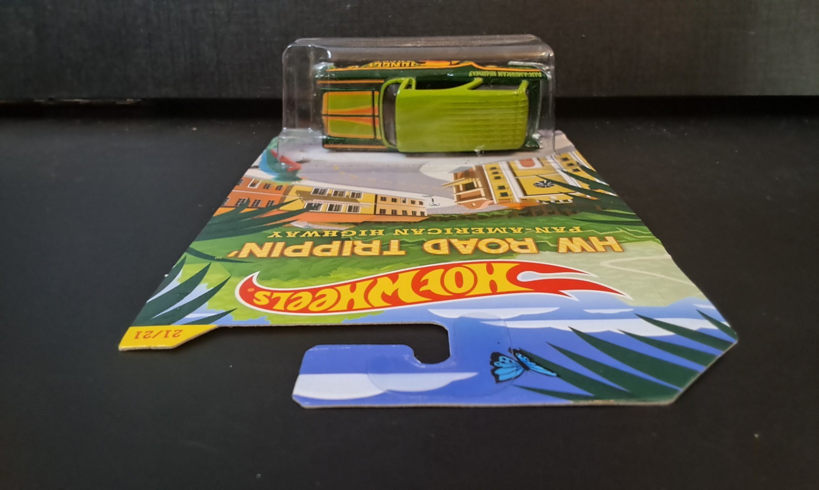 Hot Wheels HW Road Trippin’ 2015 Pan-American Highway – ’57 Buick Wagon – 21/21