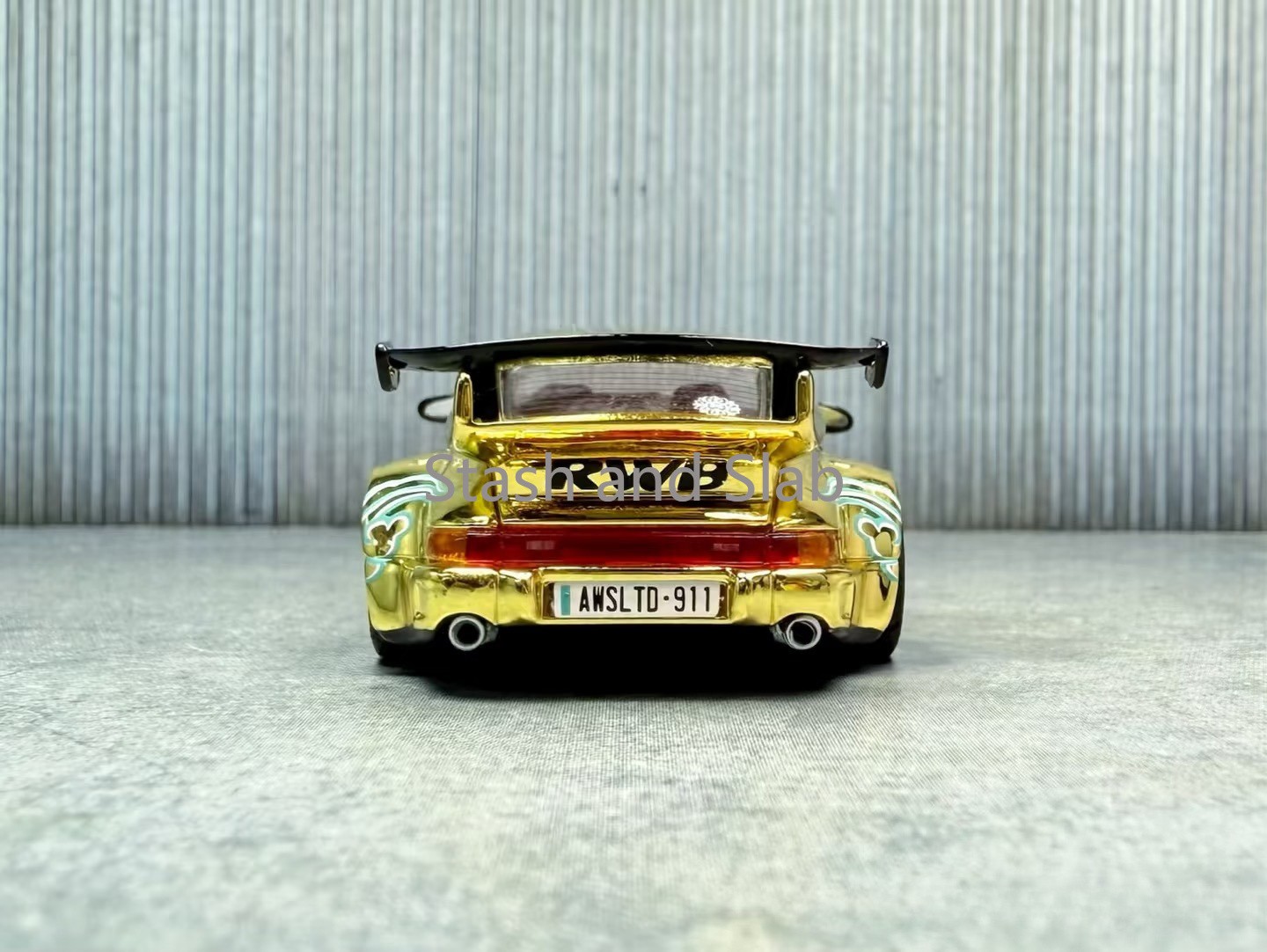 MOTORHELIX 1:64 RWB 964 Silver-Fenix Gold Chrome Toshikazu Nozaka Art 1299