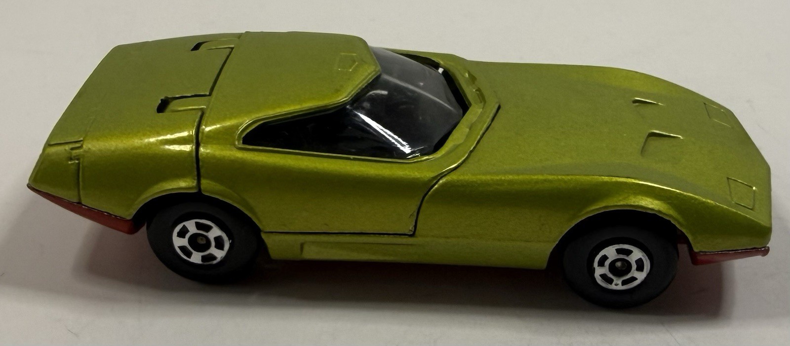 Lesney Matchbox 1970 Superfast Dodge Challenger MKIII 1:64 Diecast NM/Mint
