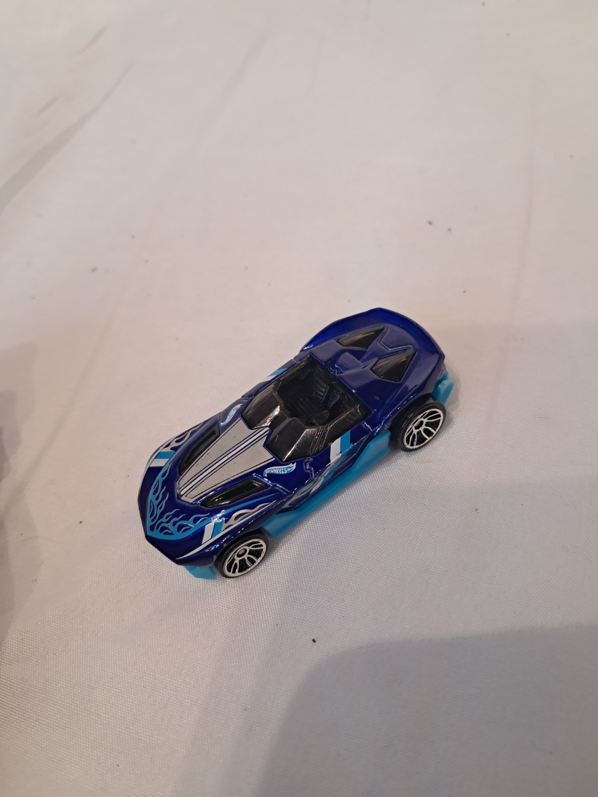 Hot Wheels Loose Cars 2011 (lot of 16 ) incl. Sod Buster
