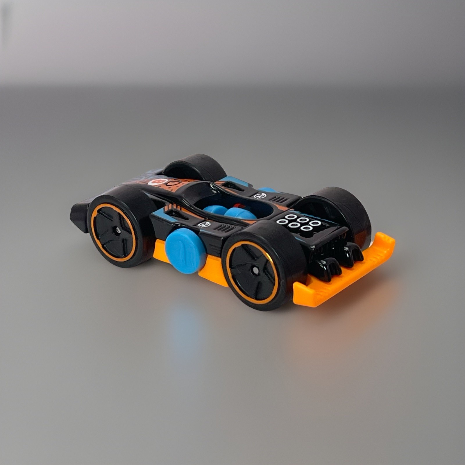 Hot Wheels 2025 Flippin Fast Orange Black Blue 1:64 Mainline Diecast Car