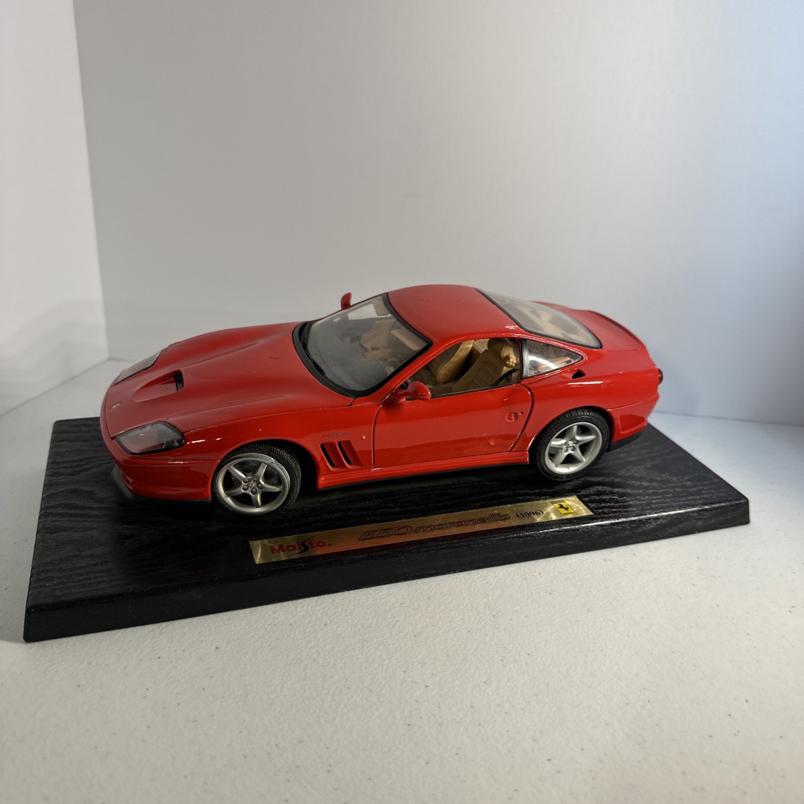 Maisto Ferrari 550 Maranello Red Die Cast Model Car 1:18 Scale No Box As Is Cond