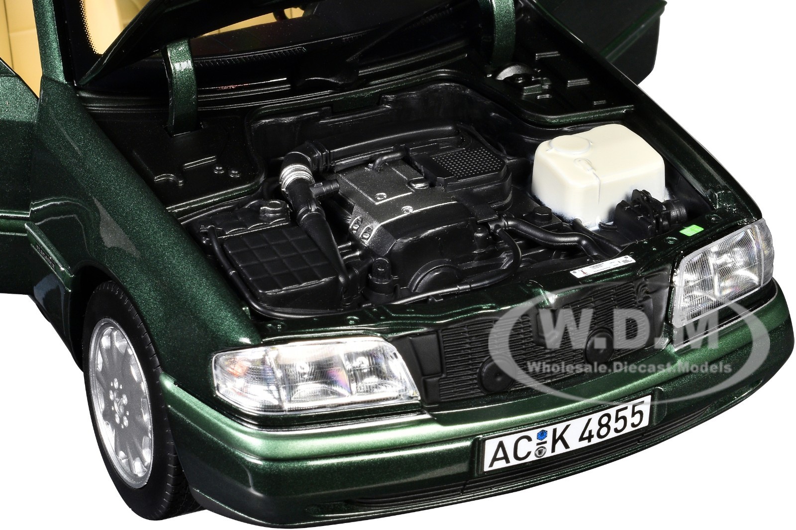 1993 MERCEDES-BENZ C-CLASS MALACHITE GREEN 1/18 DIECAST MODEL BY NOREV 183372