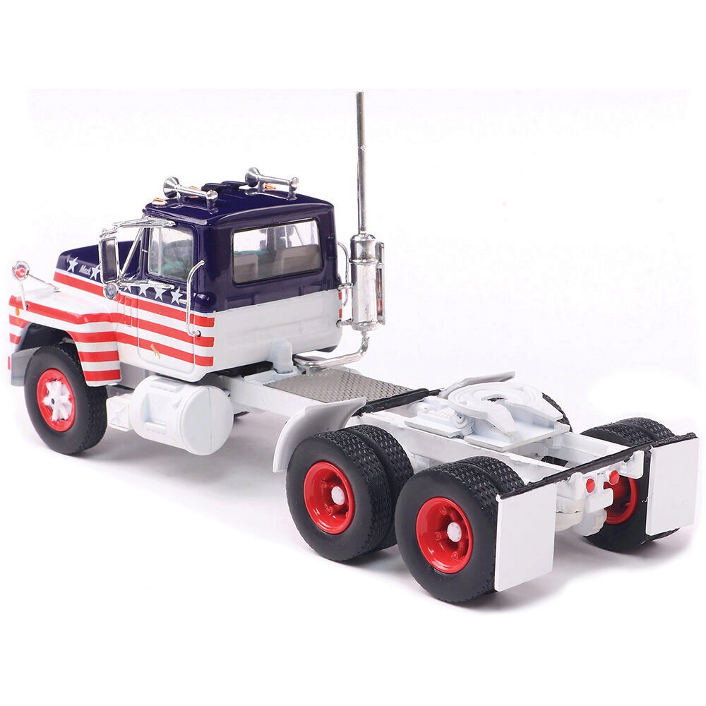 1966 Mack R Series – Red & Blue
