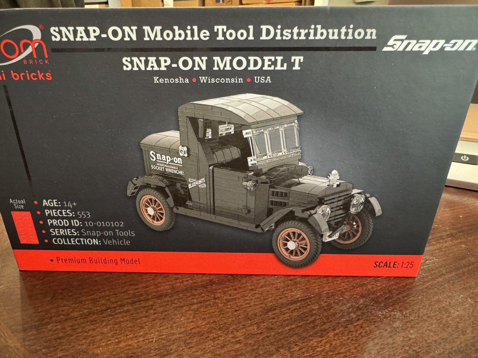 Snap-On Tools The Atom Brick mini bricks Snap on Model T Scale 1:25