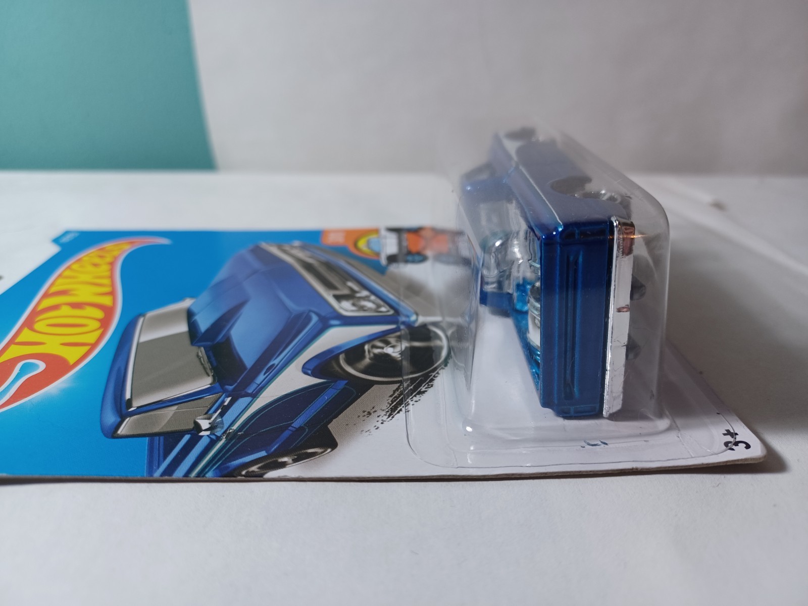 HOT WHEELS HW HOT TRUCKS ’67 CHEVY C10 (Unopened Pair) 2015/2016 Purple and Blue