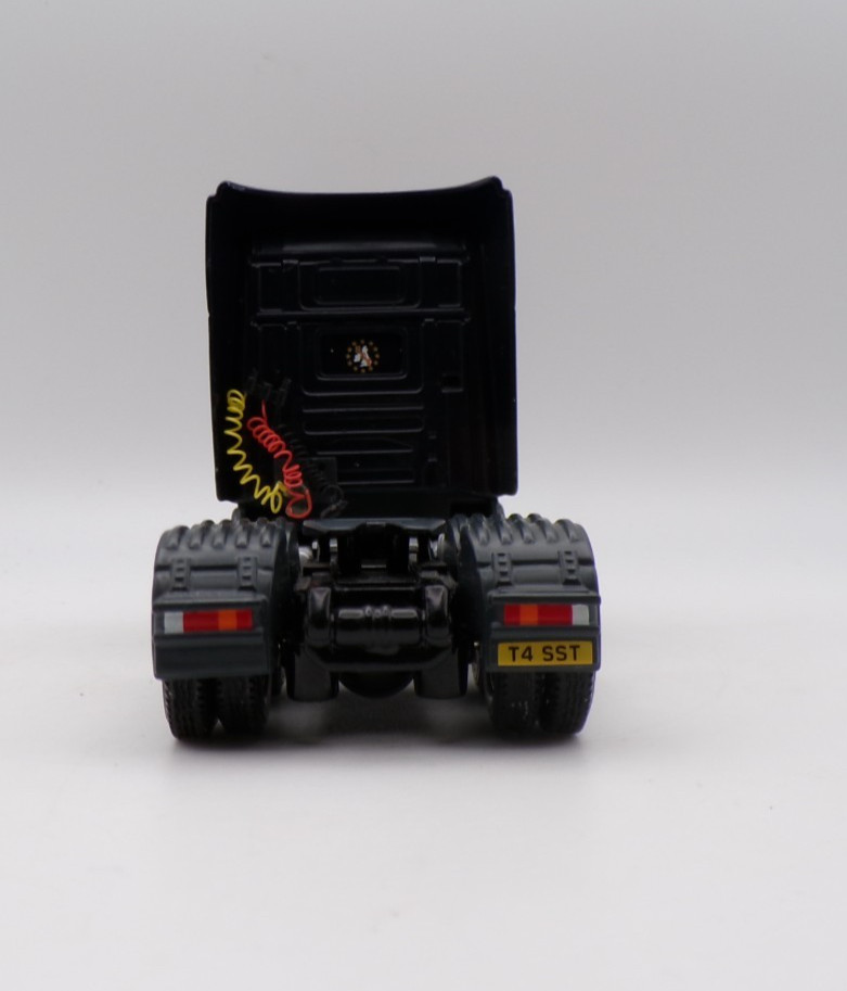 CORGI SCANIA CLASS L ‘STEPHEN SANDERSON’ VERY GOOD UNBOXED 1:50