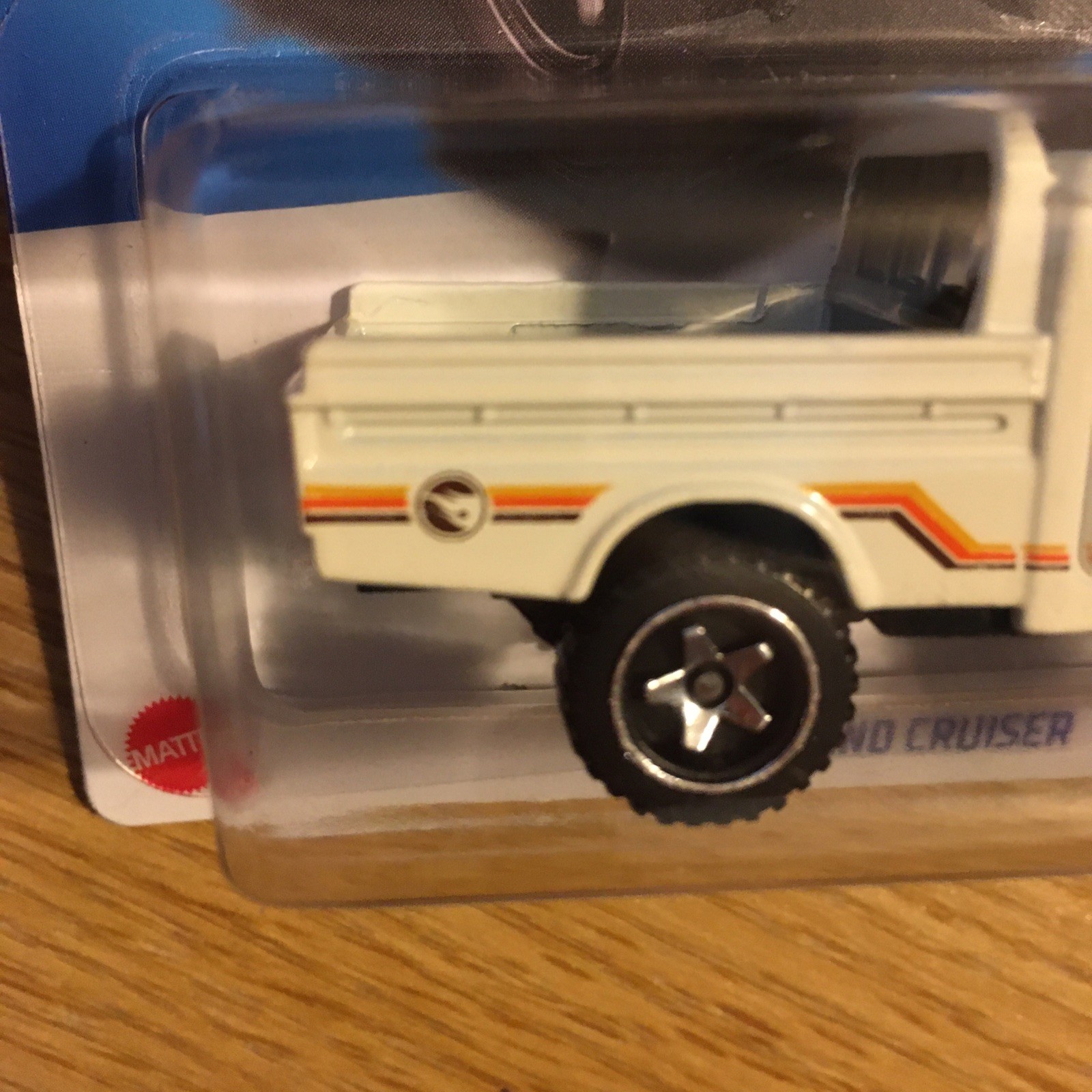 HOT WHEELS 2023 #194 THEN & NOW TOYOTA LAND CRUISER WHITE TREASURE HUNT TH 2 Pcs