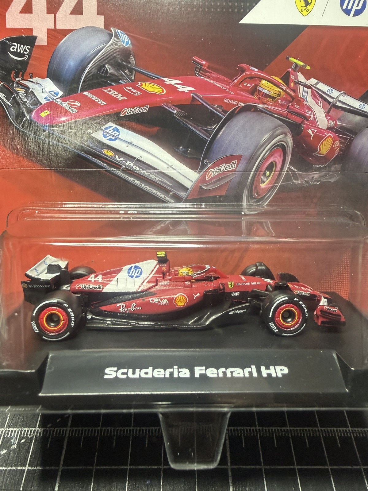 Hot Wheels Premium F1 Scuderia Ferrari HP Lewis Hamilton #44