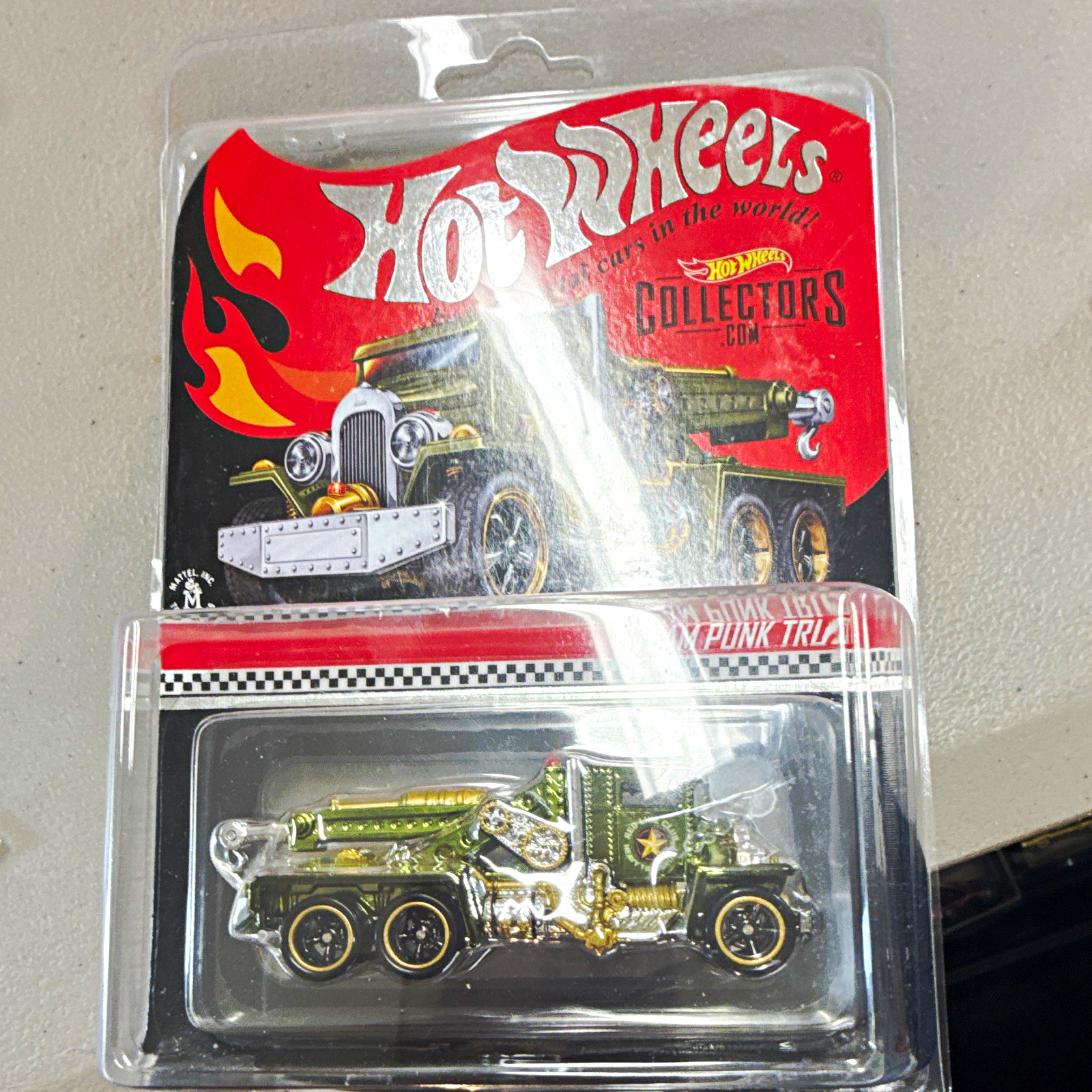 Hot Wheels Collectors Steampunk Steam Punk Truck 1:64 Diecast 2004 Case
