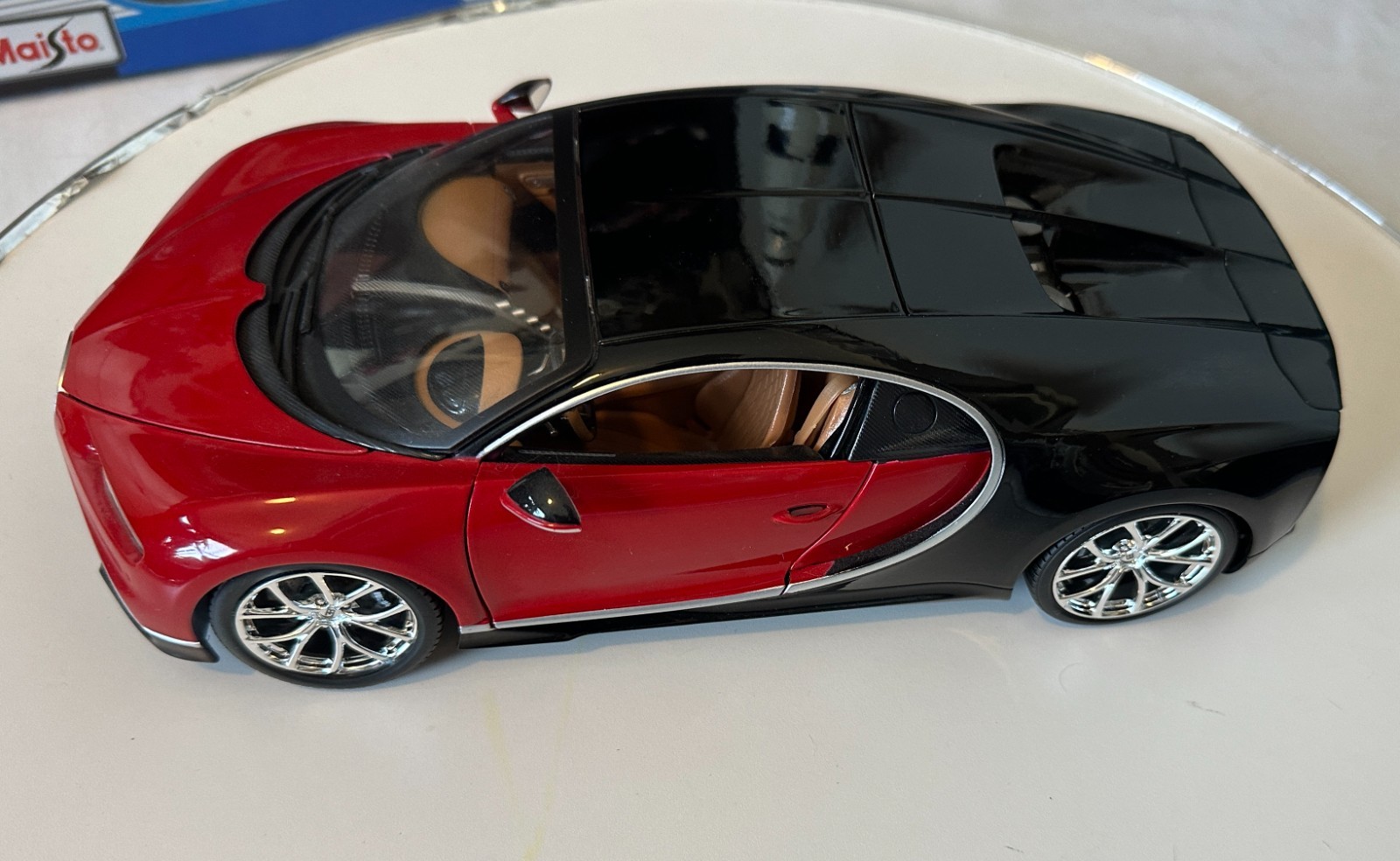 Bugatti Red Chiron Maisto Special Edition 1:18 Scale Diecast – 46629