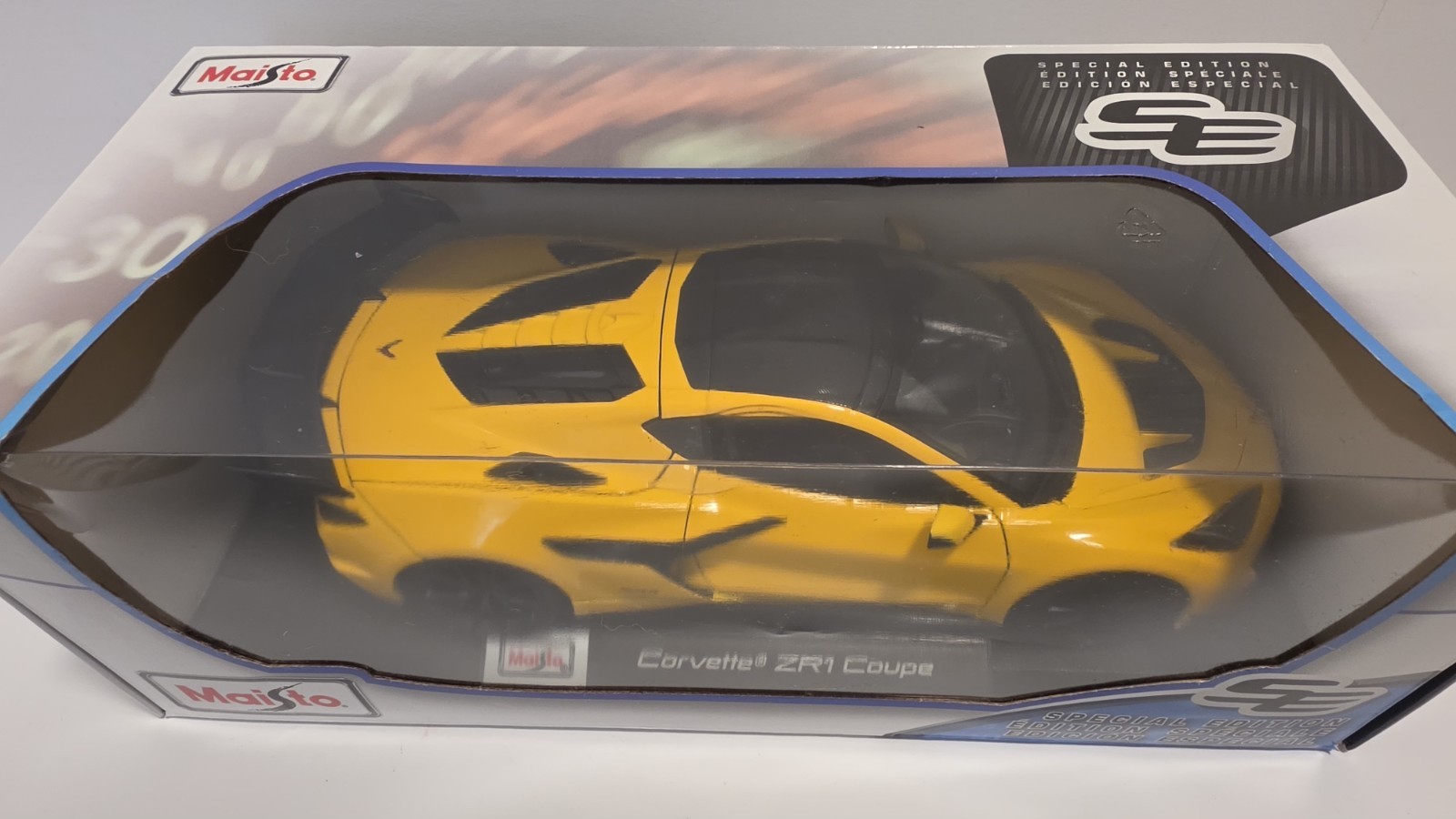 Corvette ZR1 Coupe 1:18 Maisto Exclusive Style Special Edition Yellow