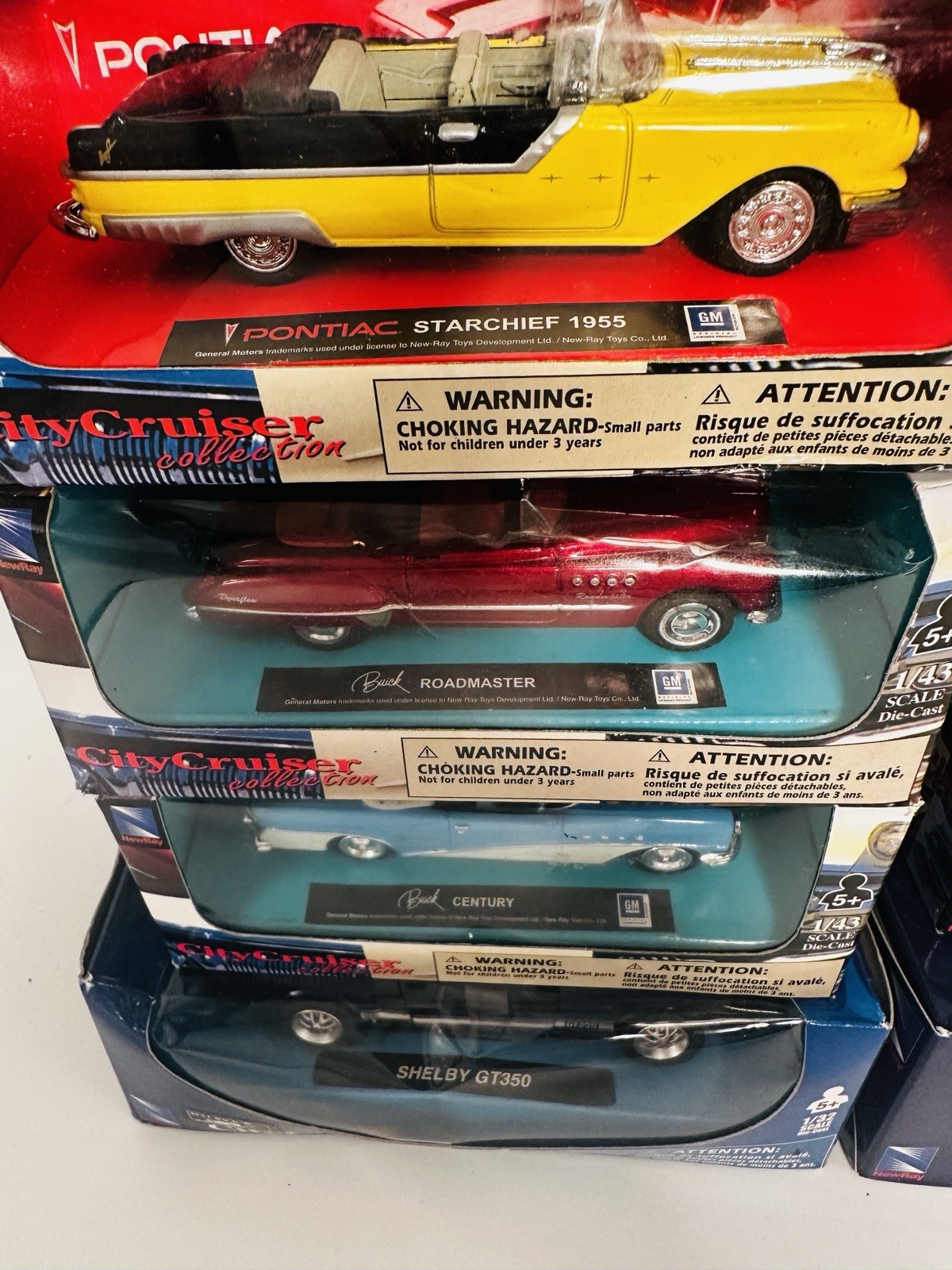 Lot of 8- DieCast City Cruiser Collection 50’s & 60’s Classic Cars NIB