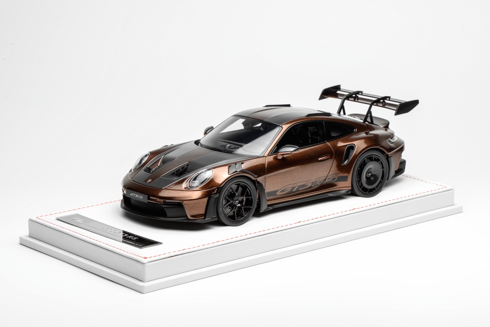 1/18 Ivy Porsche 911 GT3 RS with Luggage Rack Brown / Black Stripe 15 pcs B2