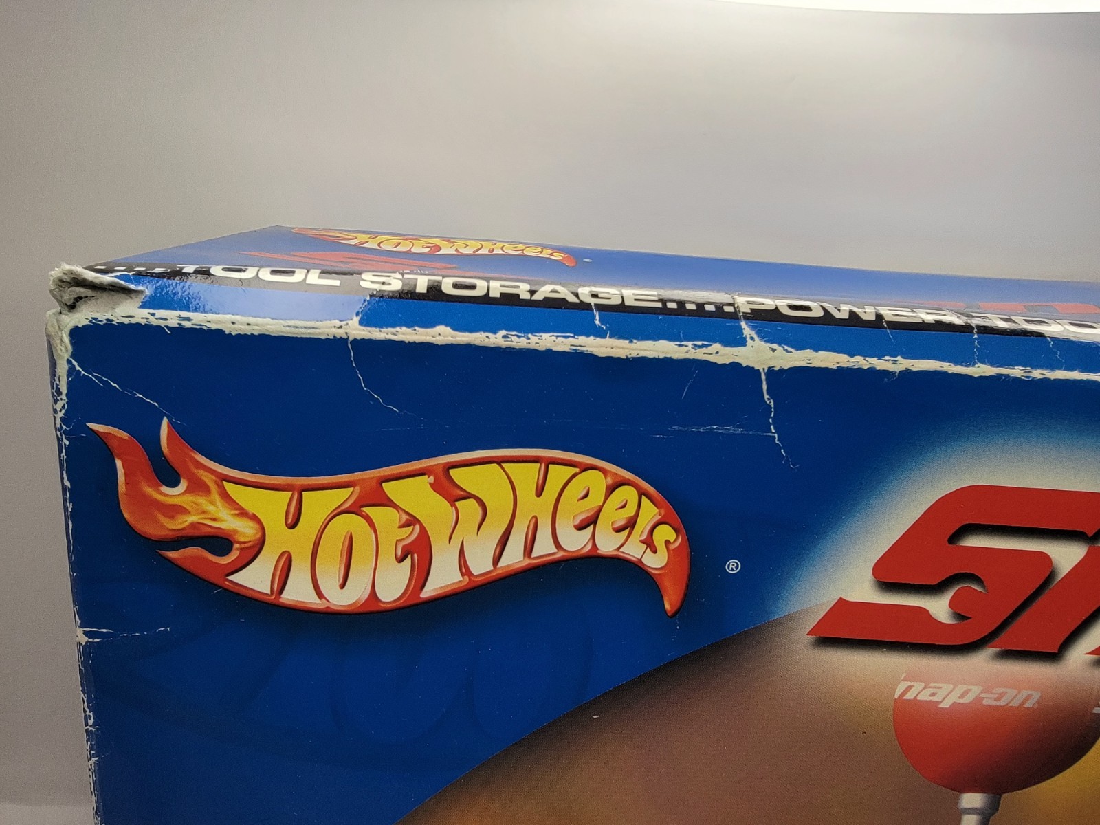 Hot Wheels Snap-On Service Station play set