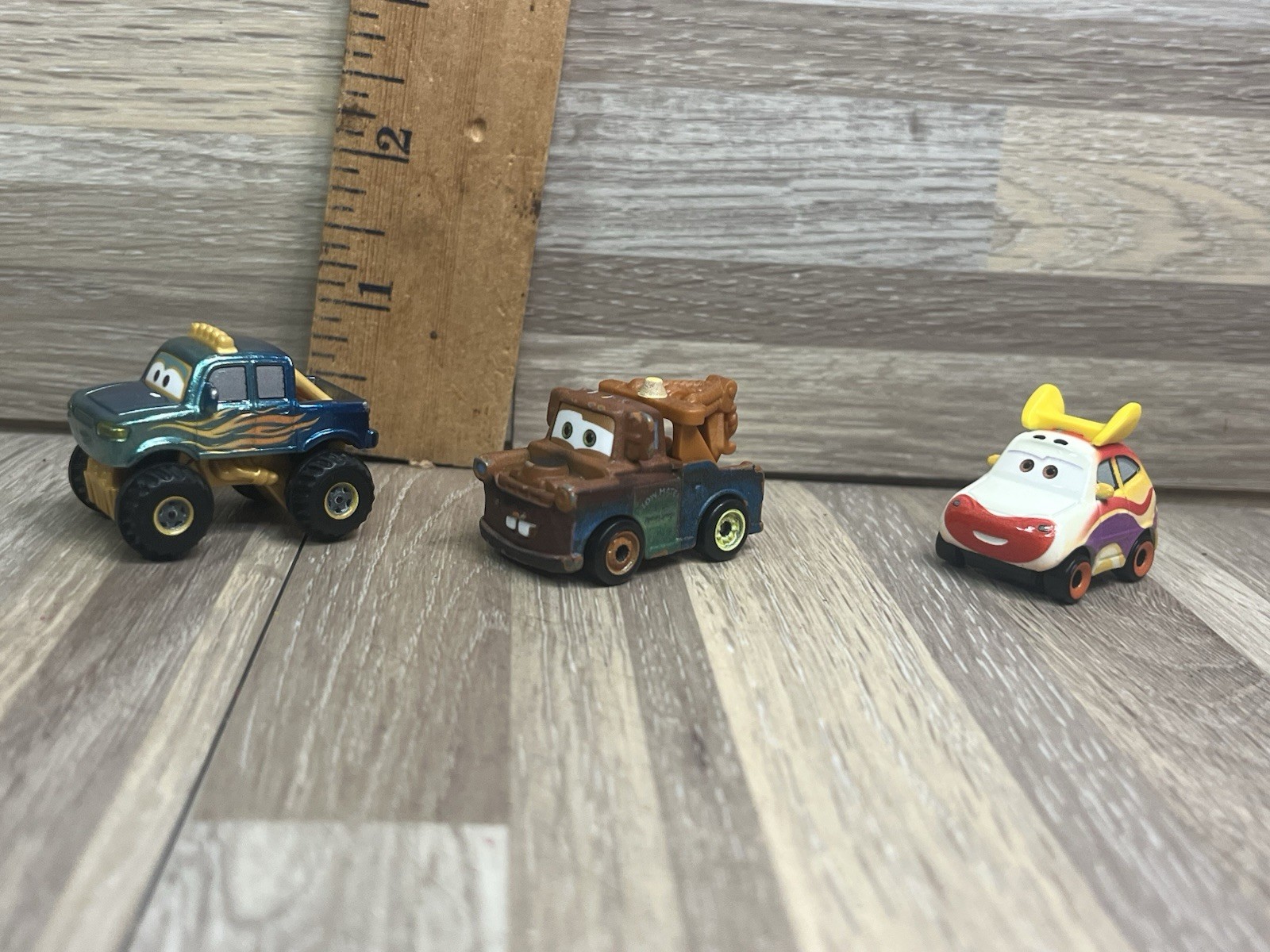 LOT OF 3 Disney Pixar Cars Mini Racers Metallic Ivy Performer , Roadette Marker