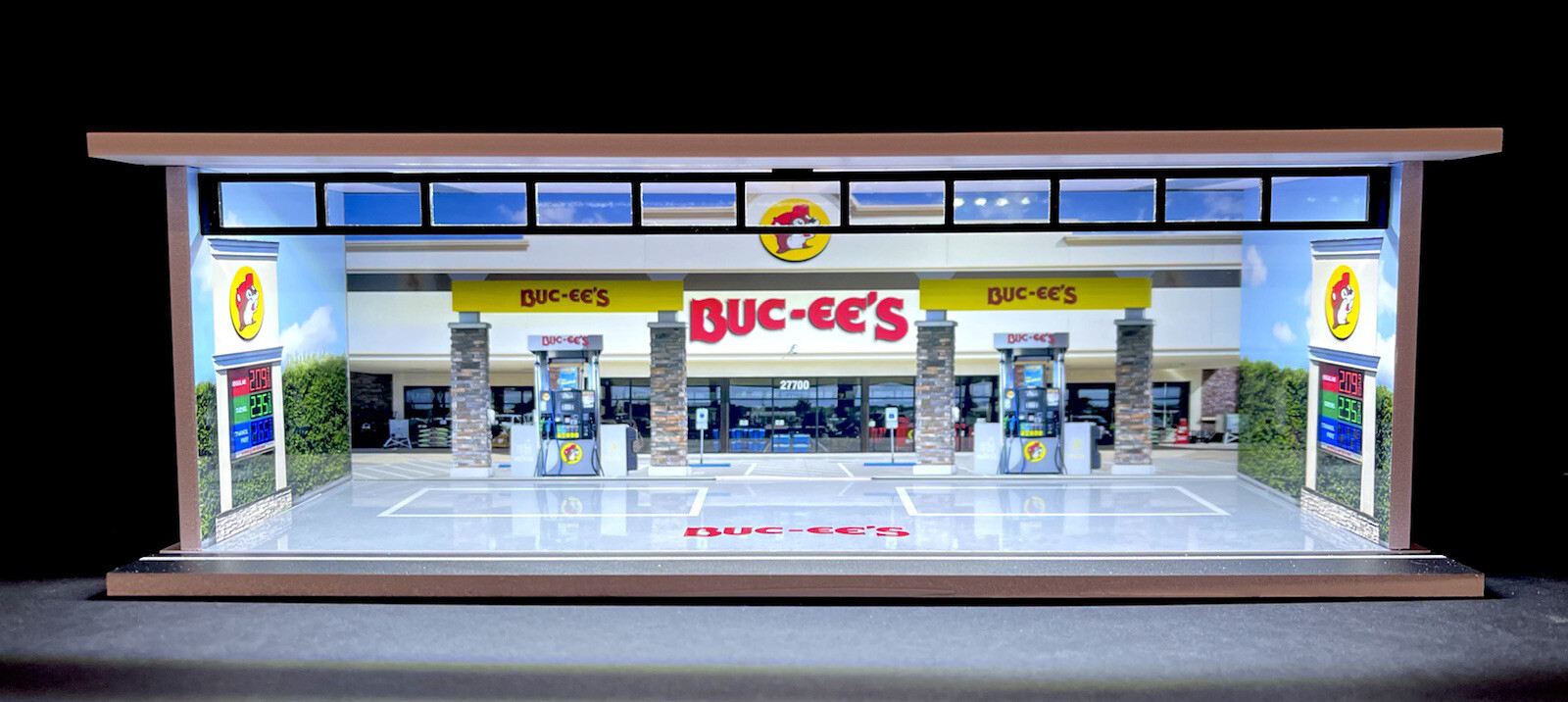 Buc-ee’s Theme 1:64 Model Garage Diorama LED Lighting! FAST SHIP FOR Hot Wheels