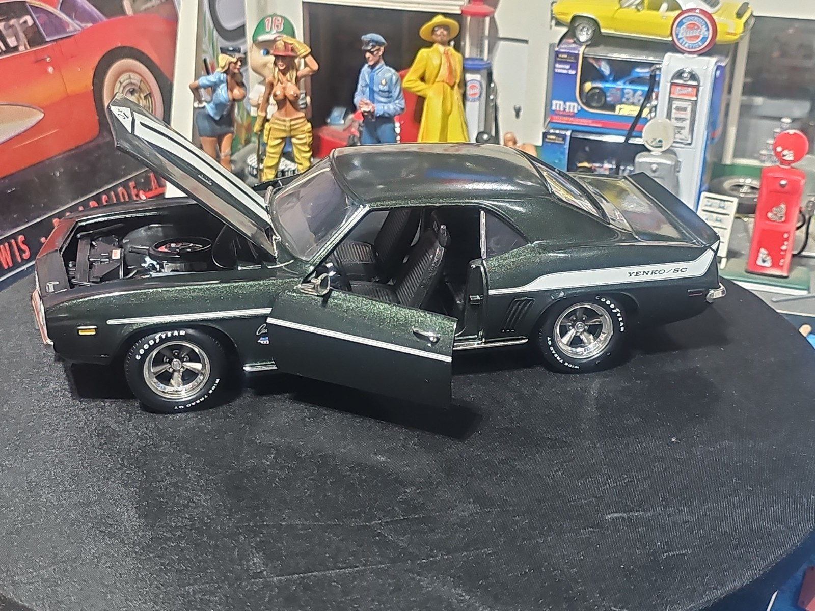 VINTAGE ERTL SUPERCAR YENKO 427 CAMARO SYC Fathom Green Limited Edition
